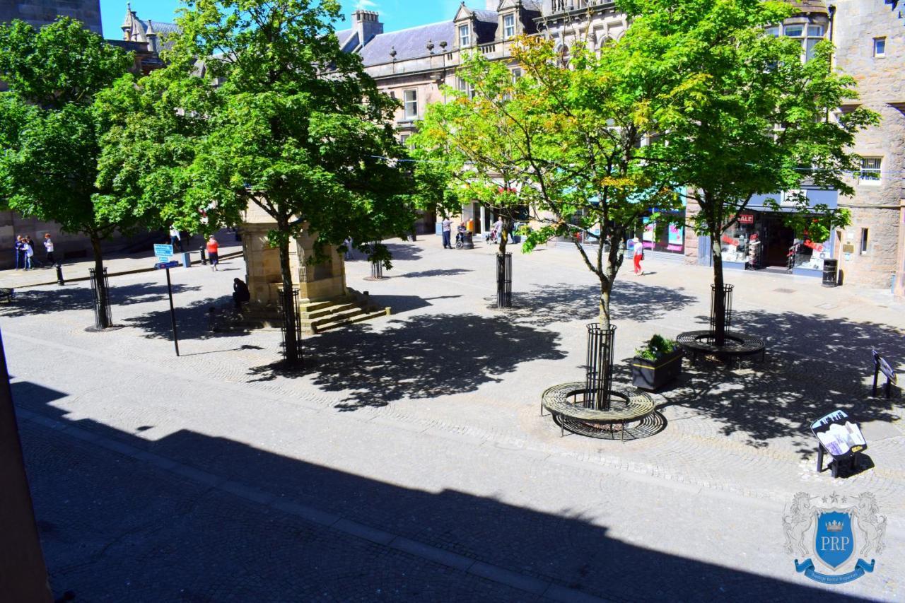 Two Bedroom Town Centre Apartment Elgin Luaran gambar